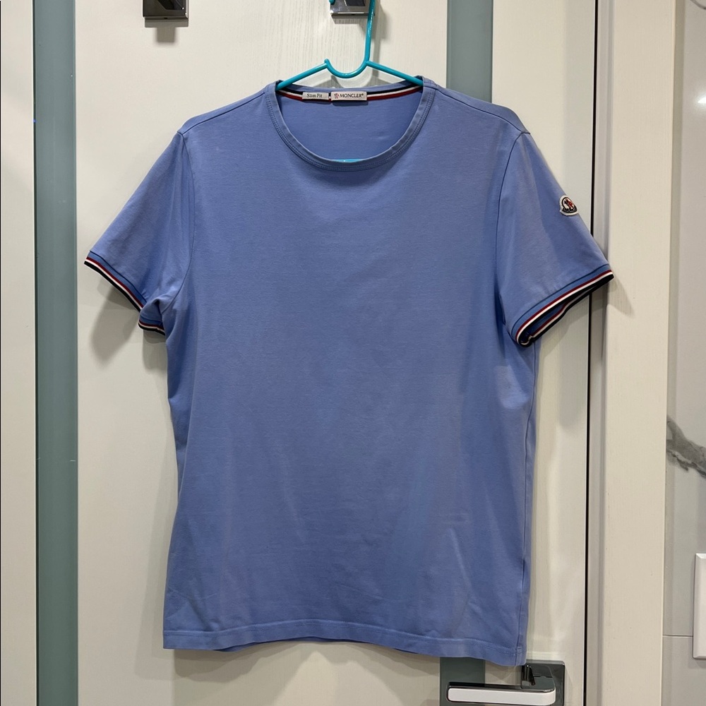 🚨SEND OFFERS🚨Moncler Men’s Blue Short Sleeve Tee - Picture 2 of 4